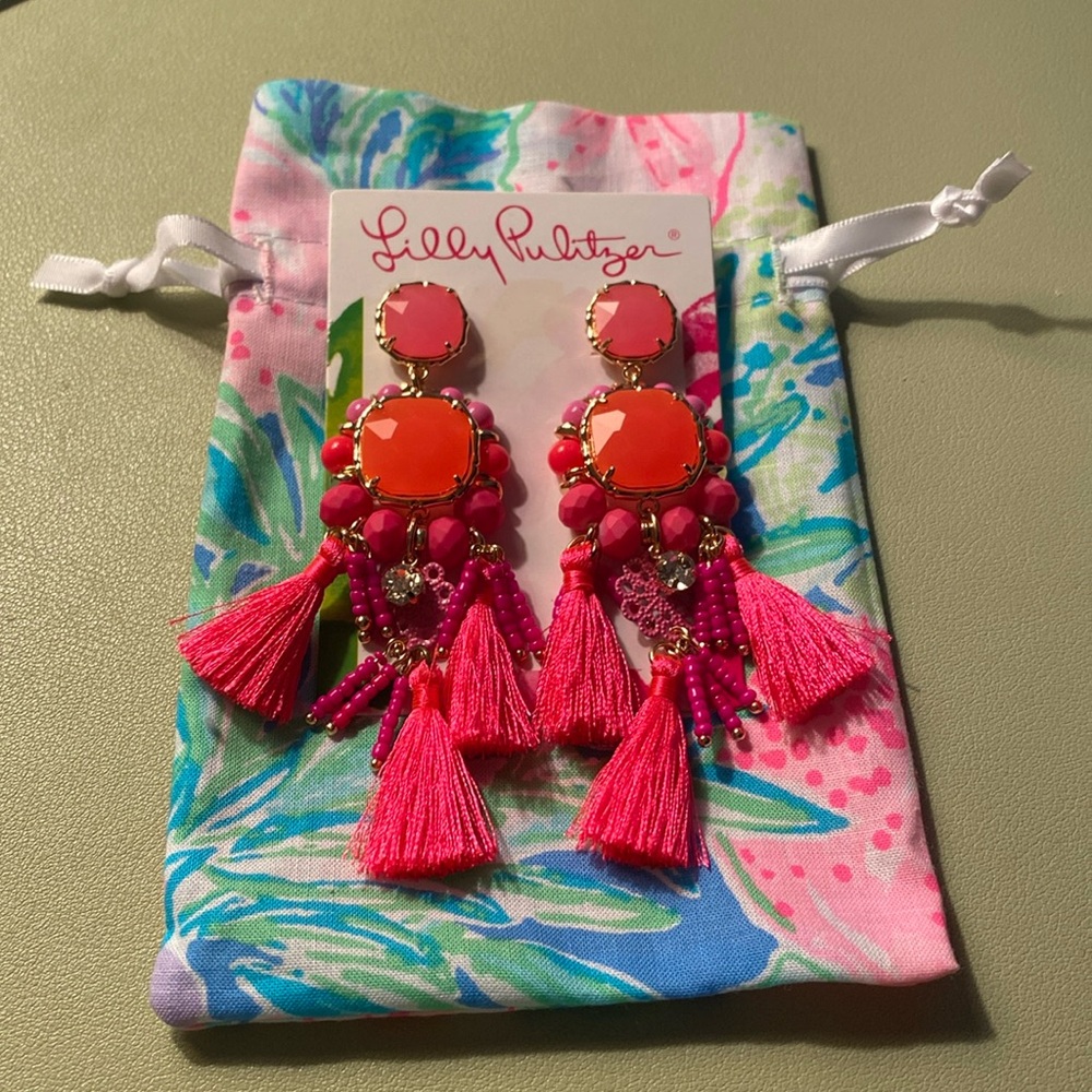 Lilly Pulitzer waterside earrings Kitschy Coral - Picture 3 of 9